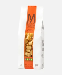 Short, wide, and made for soaking up sauce - Mezze Maniche by Mancini is crafted from 100% Italian durum wheat grown on the family’s own fields. Bronze-cut and dried slowly for 22 hours at low temperatures, they have just two ingredients: semolina and water. Their texture and form make them perfect for rich ragù, creamy cheese, or bold tomato sauces. Pure flavour, perfect bite - pasta in its most honest form.